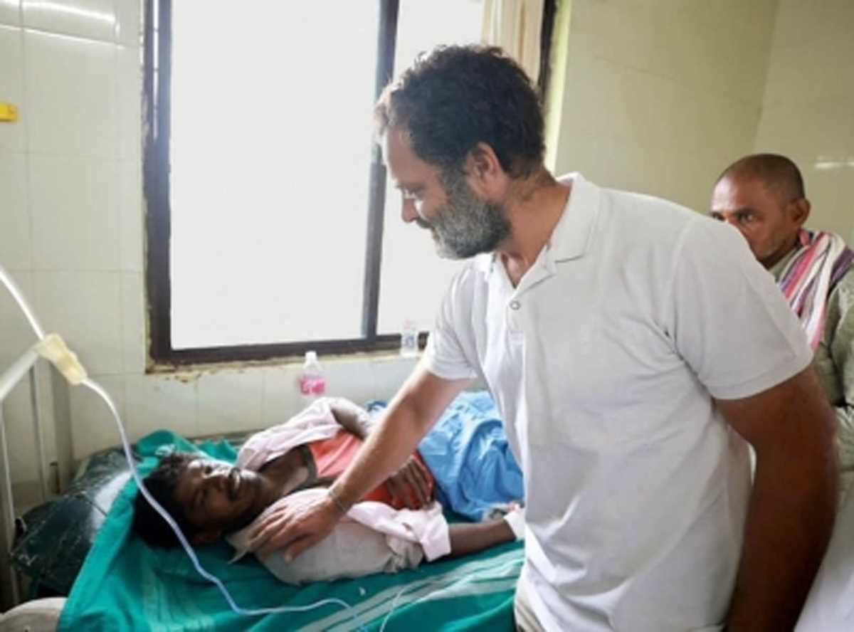 कर्नाटक: भारत जोड़ो यात्रा के दौरान कांग्रेस के चार कार्यकर्ताओं को लगा बिजली का झटका